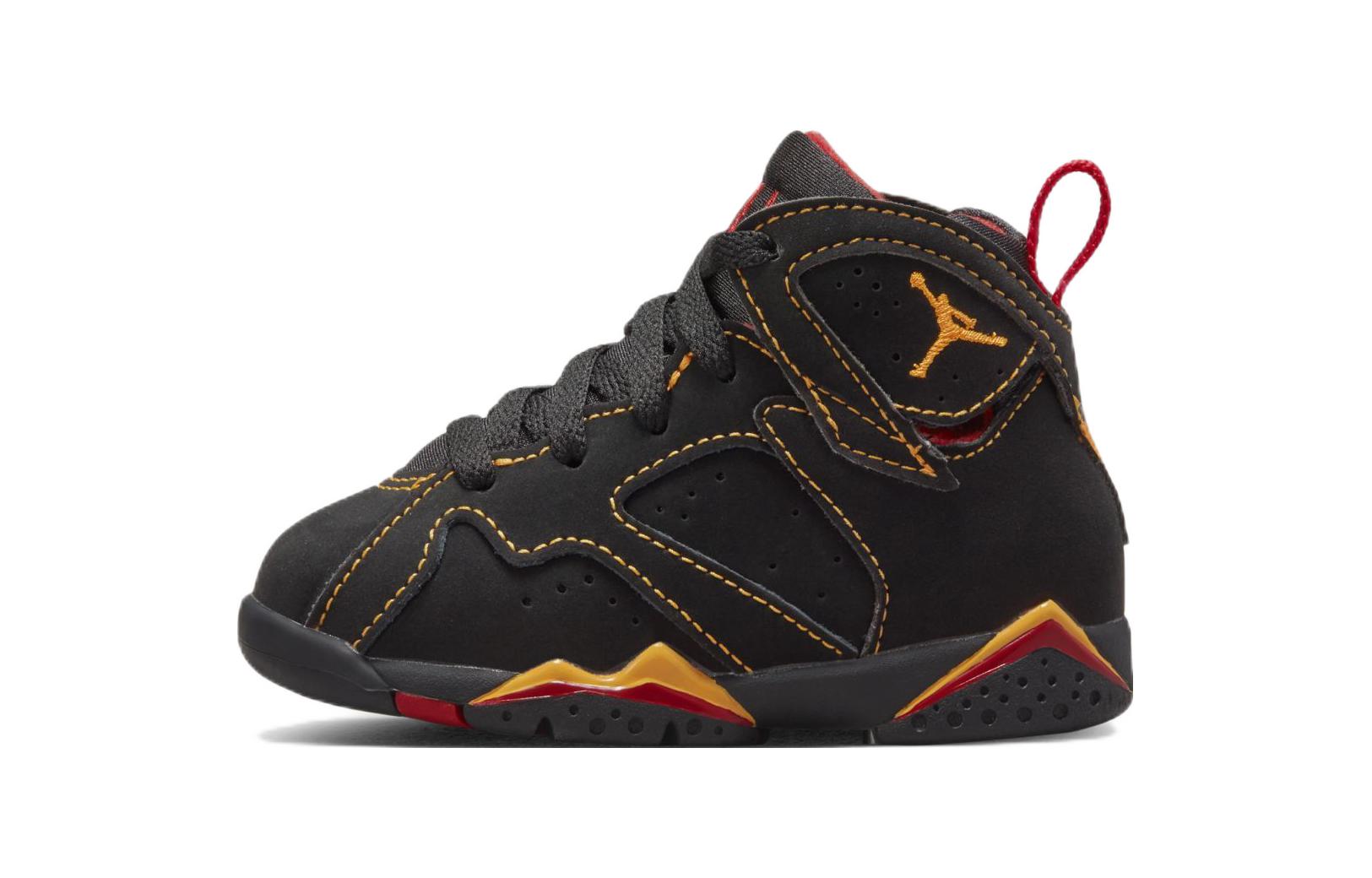 Детские кроссовки Jordan Air Jordan 7 (черно-красные)