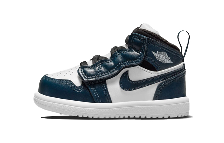 Кроссовки Jordan Air Jordan 1 Mid (бело-синие)