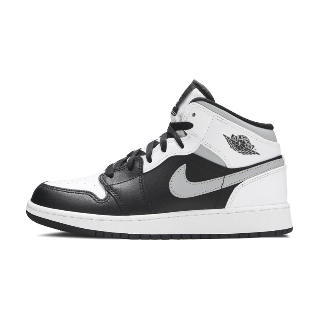 Баскетбольные кроссовки Jordan Air Jordan 1 Mid "" (серо-бело-черные)