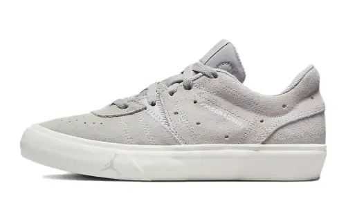 Jordan Series Cushioning Support Low top Skateboard Shoes Gray Unisex
