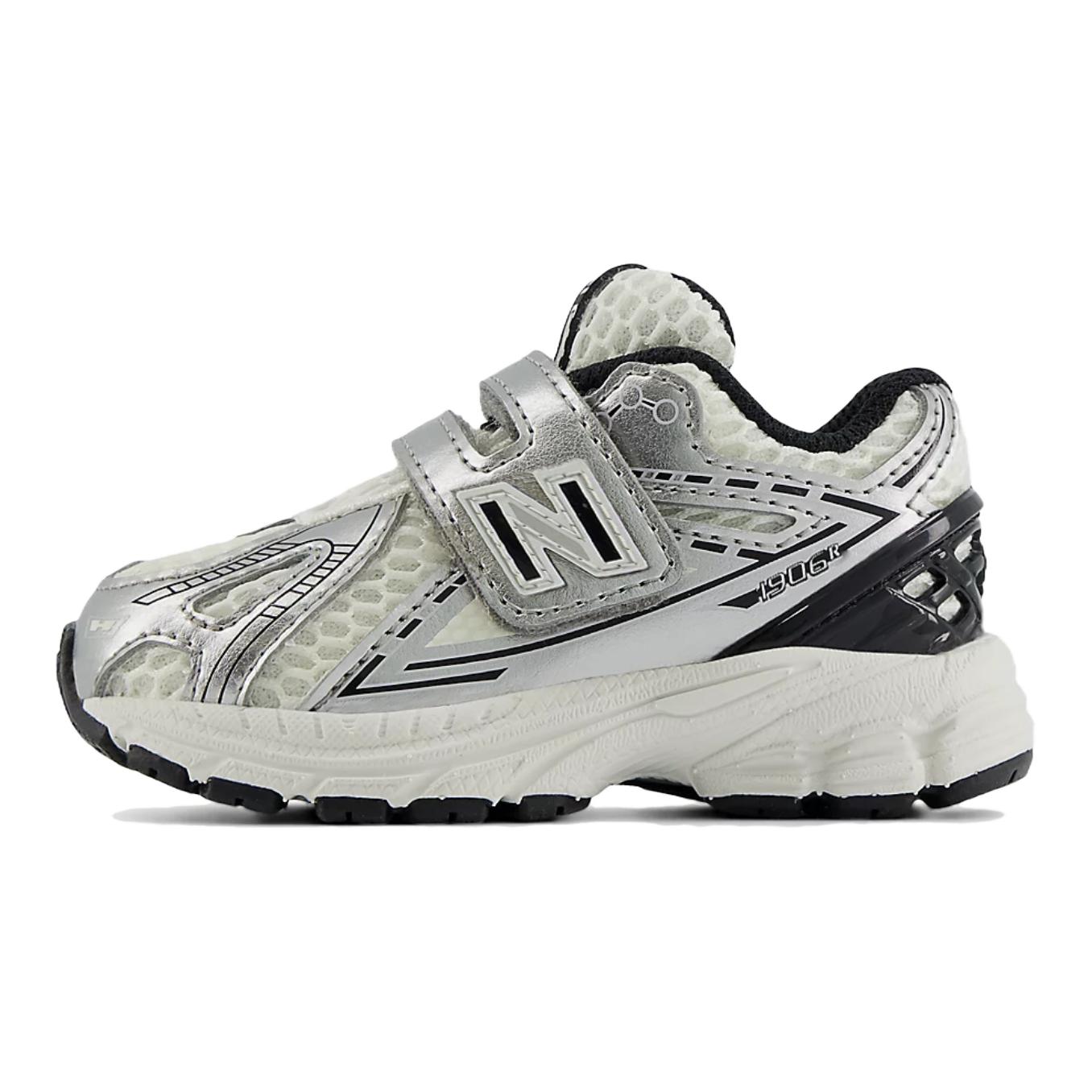 Детские кроссовки New Balance 1906R (бело-серебристые)