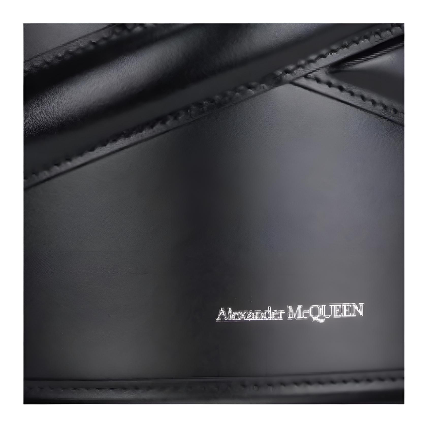 Мужская сумка Alexander McQueen THE CURVE BAG (черная) — фото 5