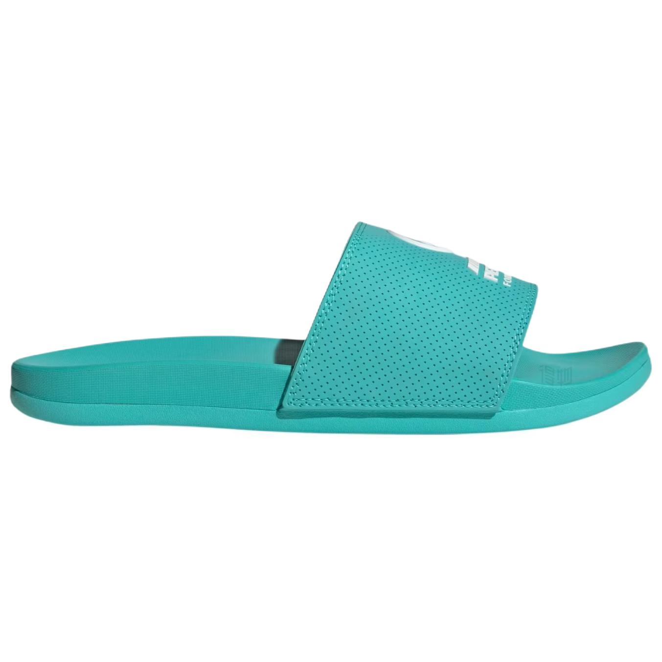 Шлепанцы adidas Adilette Comfort AMG PETRONAS FORMULA 1 TEAM MER (зеленые) — Зелёный — фото 2
