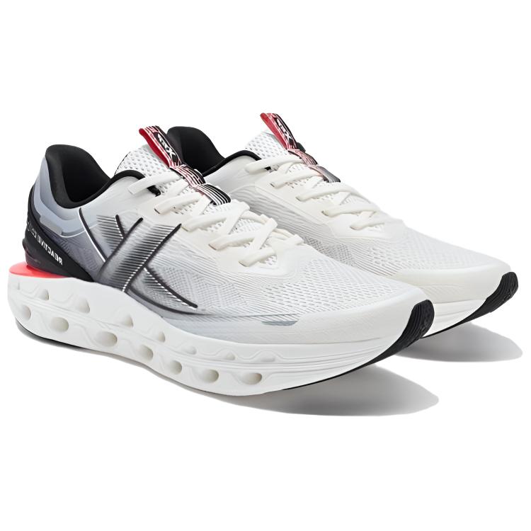XTEP Abrasion Resistant Breathable Low top Casual Running Shoes Men’s White Black