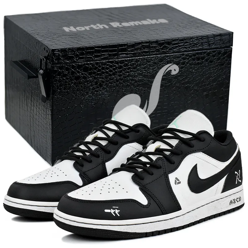 Jordan Air Jordan 1 Abrasion Resistant Low top Vintage Basketball Shoes Men's Black White