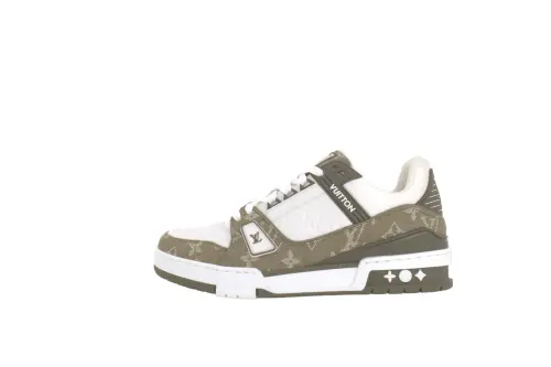 LOUIS VUITTON Trainer Cow Leather Low top Skateboard Shoes Men's Green