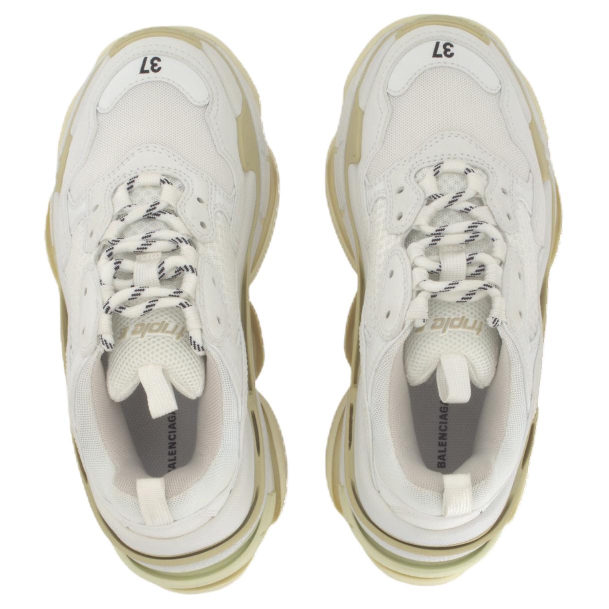 Женские кроссовки Balenciaga Triple S (белые) — фото 4