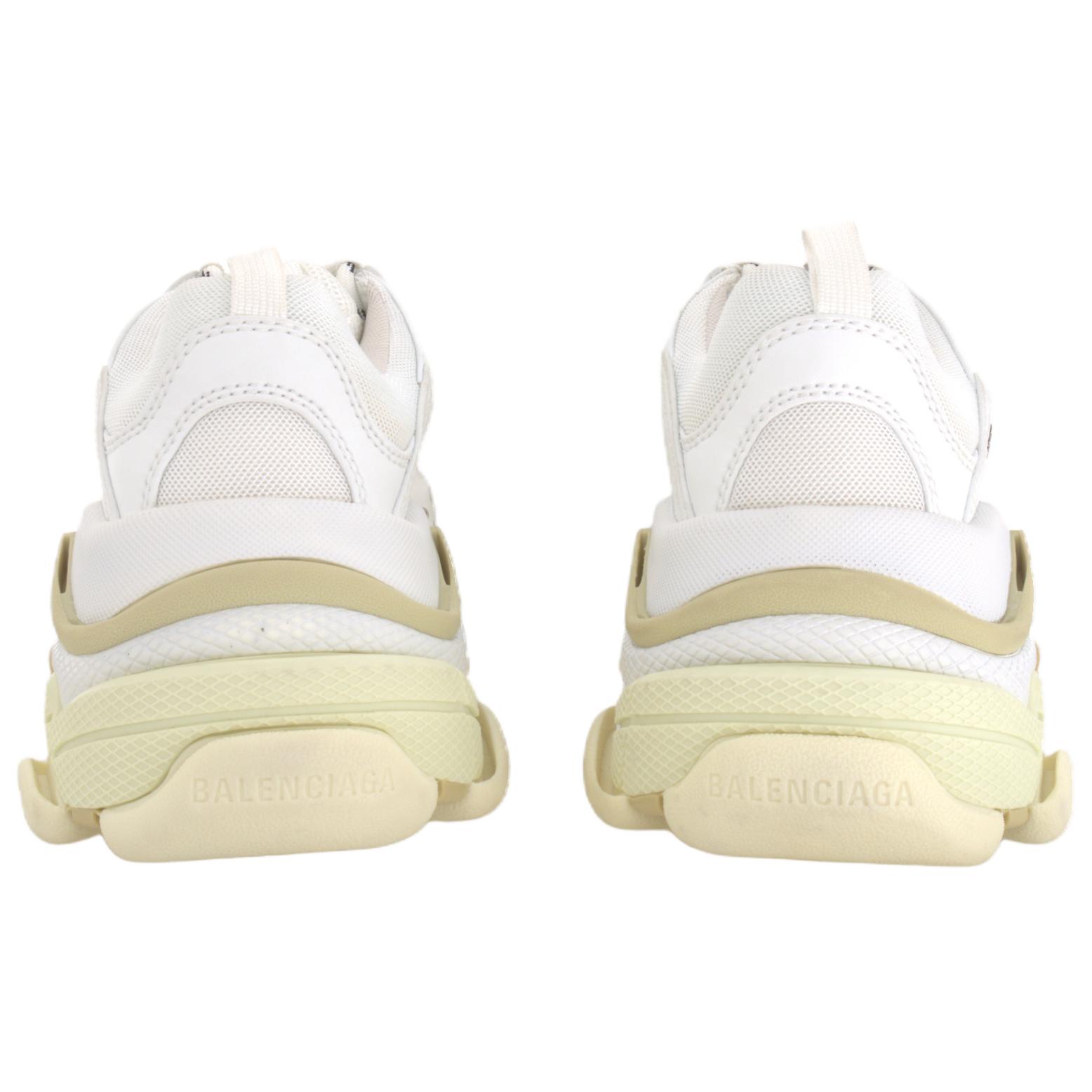 Женские кроссовки Balenciaga Triple S (белые) — фото 5