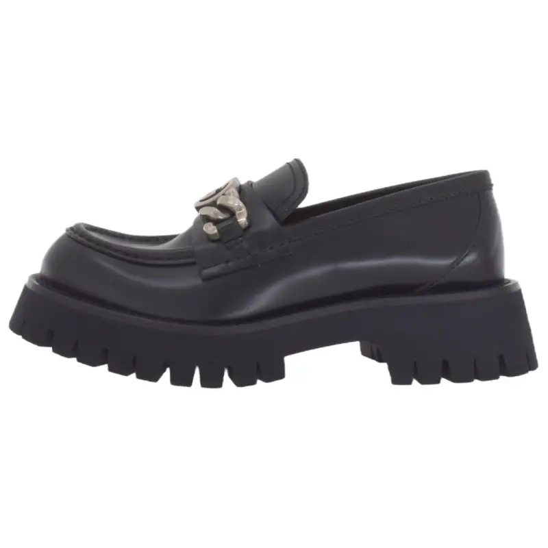GUCCI Interlocking G-chain Leather Loafers
