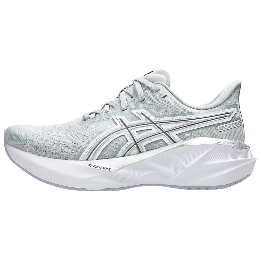 Женские кроссовки ASICS Novablast 5 (серебряные)