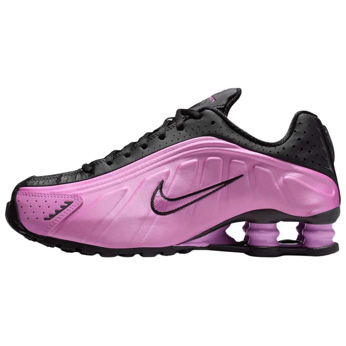 Женские кроссовки Nike Shox R4 (черно-фиолетовые)