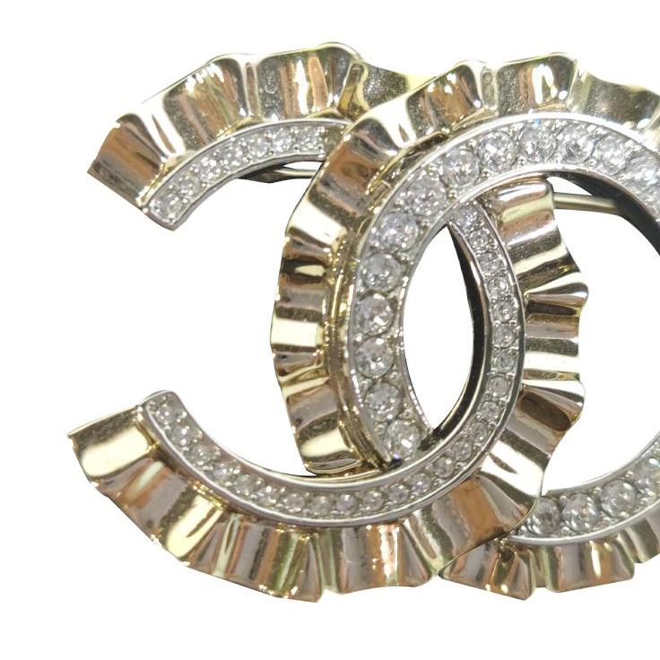 Женская брошь Chanel Clogo (серебристо-золотая) — фото 2