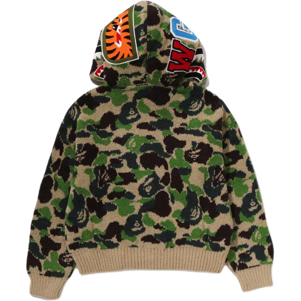 Женское худи A BATHING APE CAMO TOWEL JACQUARD SHARK CROPPED FULL ZIP HOODIE ABC (зеленое) — фото 6