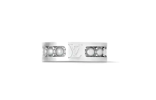 Lv Pearls Ring
