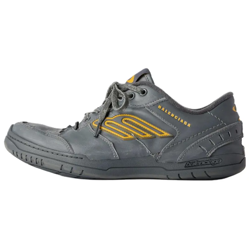 Balenciaga 25 Qixi Festival Collection Hamptons Worn Out Cow Leather Low top Skateboard Shoes Men's Gray