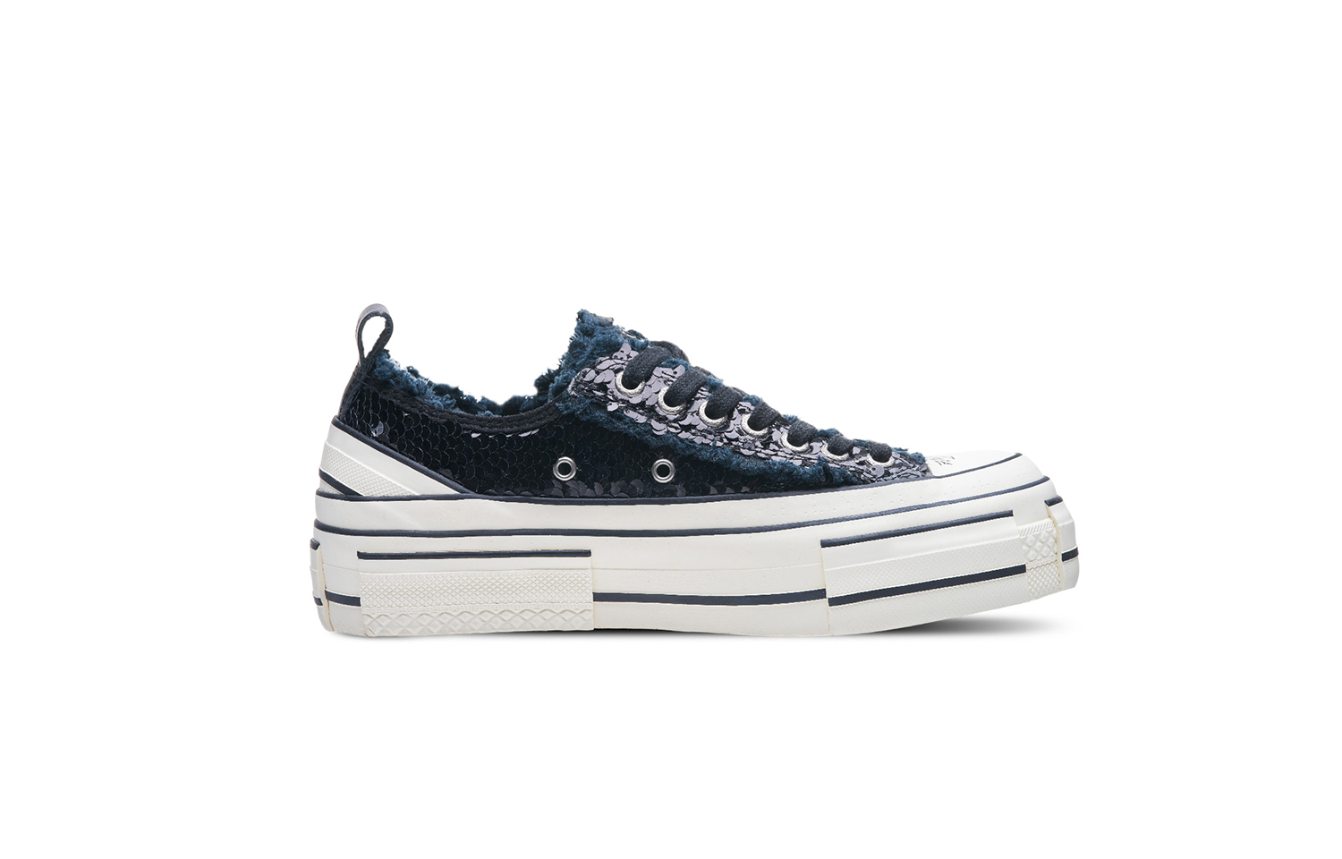 XVESSEL Sparkling Galaxy Slip Resistant Abrasion Resistant Low top Canvas Shoes Unisex Black