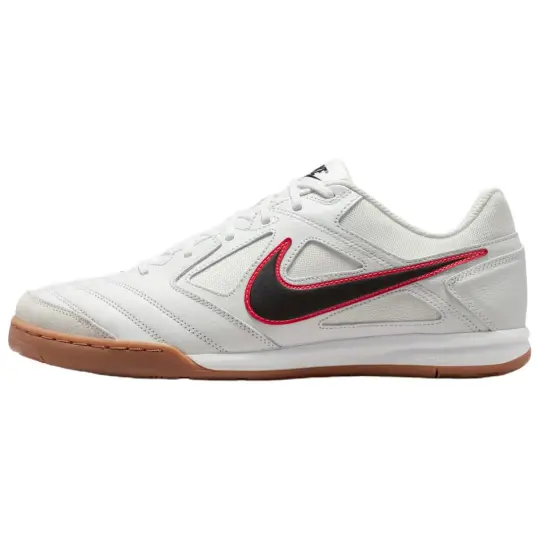 Nike Gato