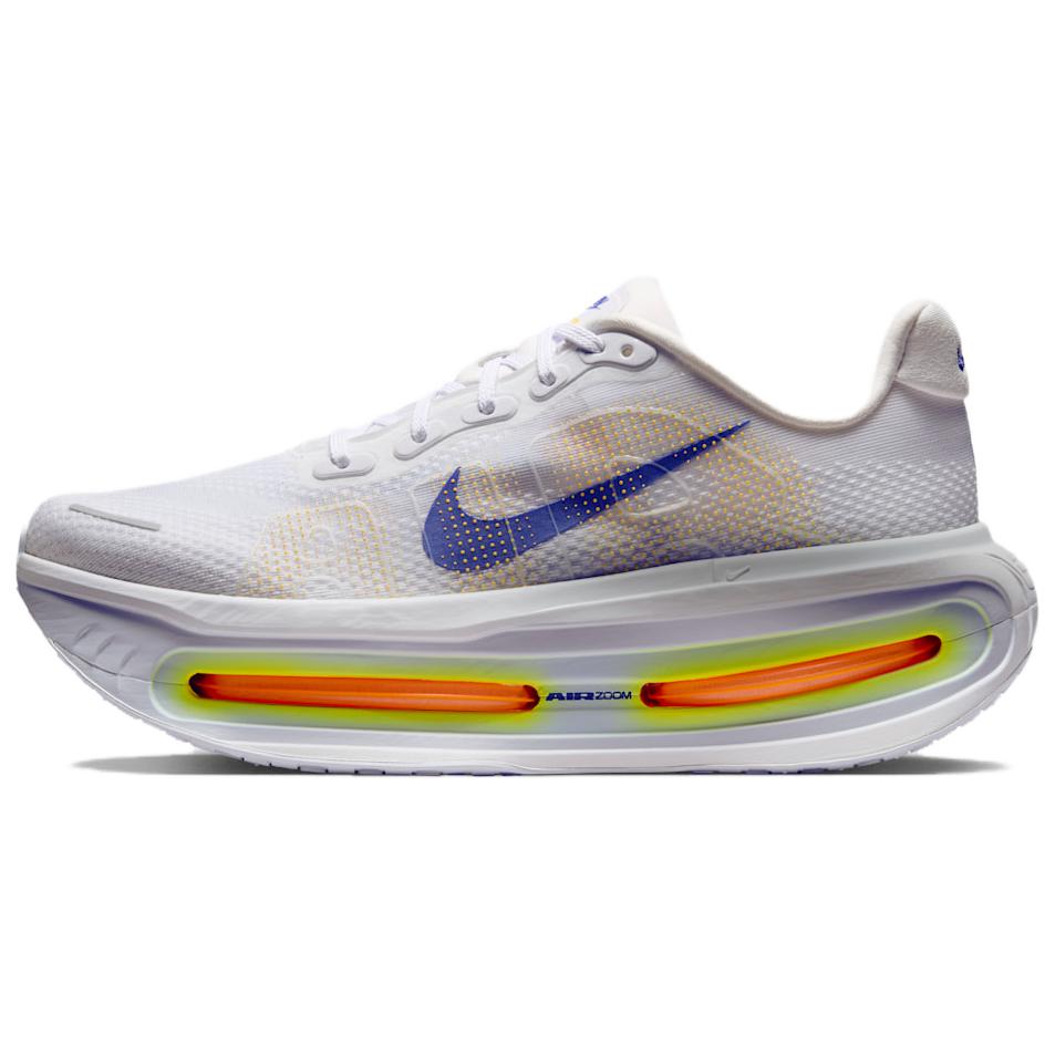 Кроссовки Nike Vomero Premium (белые)