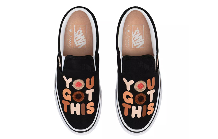 Слипоны Vans CLASSIC SLIP-ON Breast Cancer Awareness Classic (черно-белые) — Чёрный / белый — фото 4