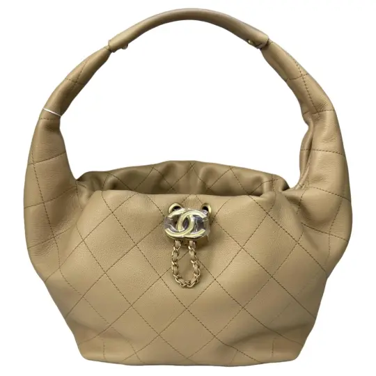 CHANEL Chanel 26C Gold Label Double C Logo Кожаная цепочка с бриллиантами Стеганая сумка-хобо из воловьей кожи Женская сумка Коричневый