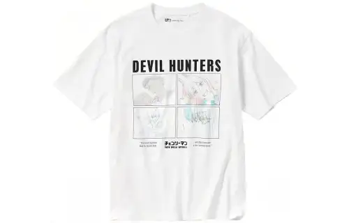 UNIQLO X T Shirts Unisex White Crew Neck Moderate Straight Fit