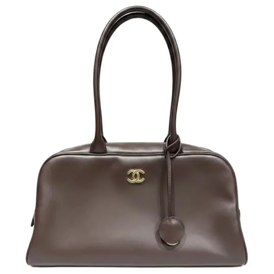 CHANEL Chanel 26S Gold Label Double C Logo Сумка для боулинга с длинной ручкой из телячьей кожи и золотого металла Сумка на плечо Большая женская темно-коричневая
