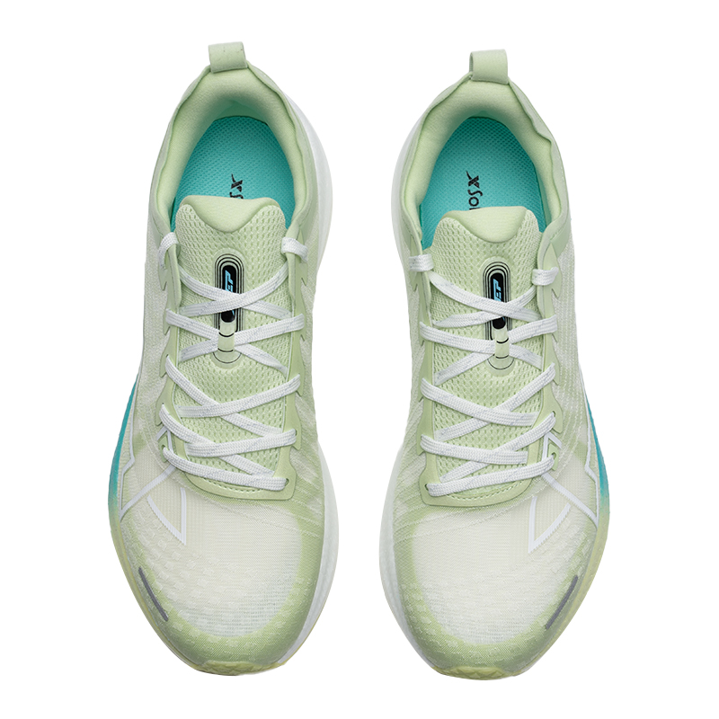 XTEP 2000km 1.0 Sports Fabric Low top Running Shoes Men's Jelly Green