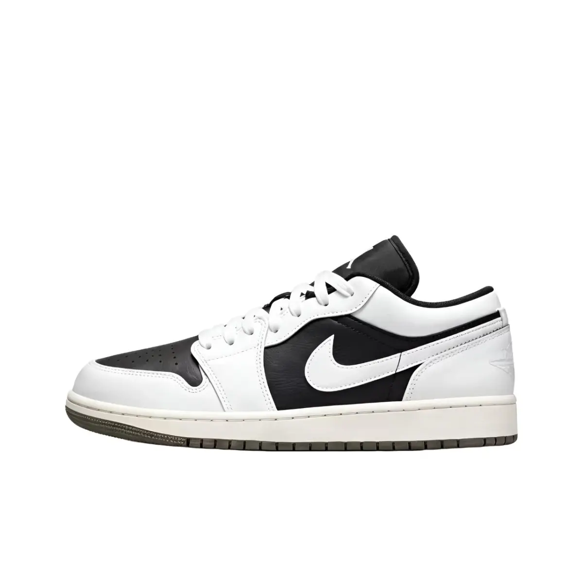 Jordan Air Jordan 1 Oreo Leather Abrasion Resistant Low top Skateboard Shoes Unisex Black White