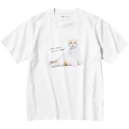 UNIQLO T Shirts Unisex White Crew Neck Moderate Straight Fit