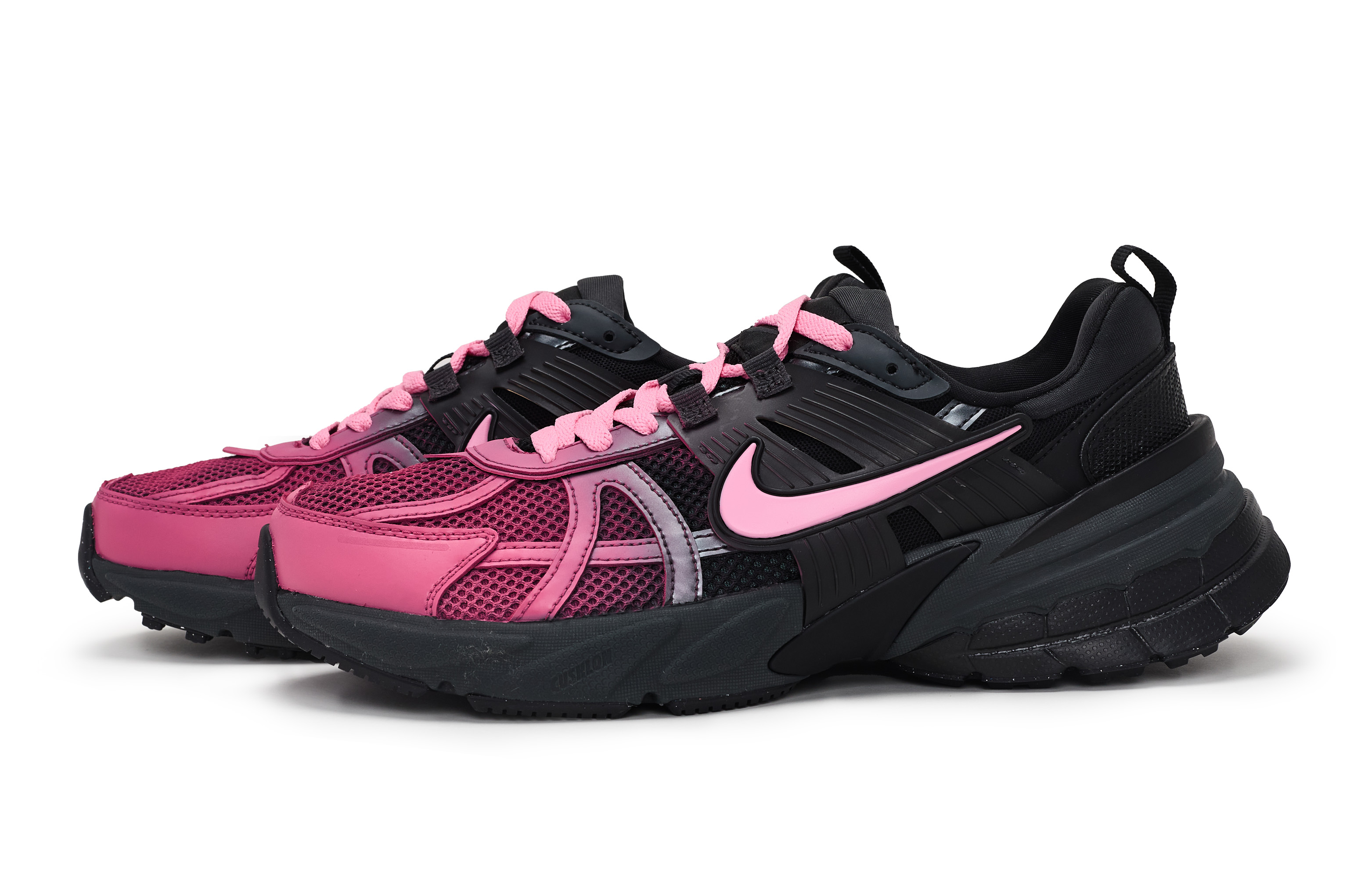 Nike V2K Run Abrasion Resistant Abrasion Resistant Low top Casual Running Shoes Women’s Black Rose Red