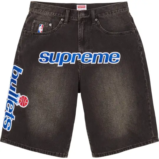 Совместная модель Supreme × Mitchell & Ness SS26 WEEK13 Washington Bullets Baggy Denim Короткие свободные джинсовые шорты с выцветшими буквами в стиле ретро, ​​одинаковый стиль для мужчин и женщин