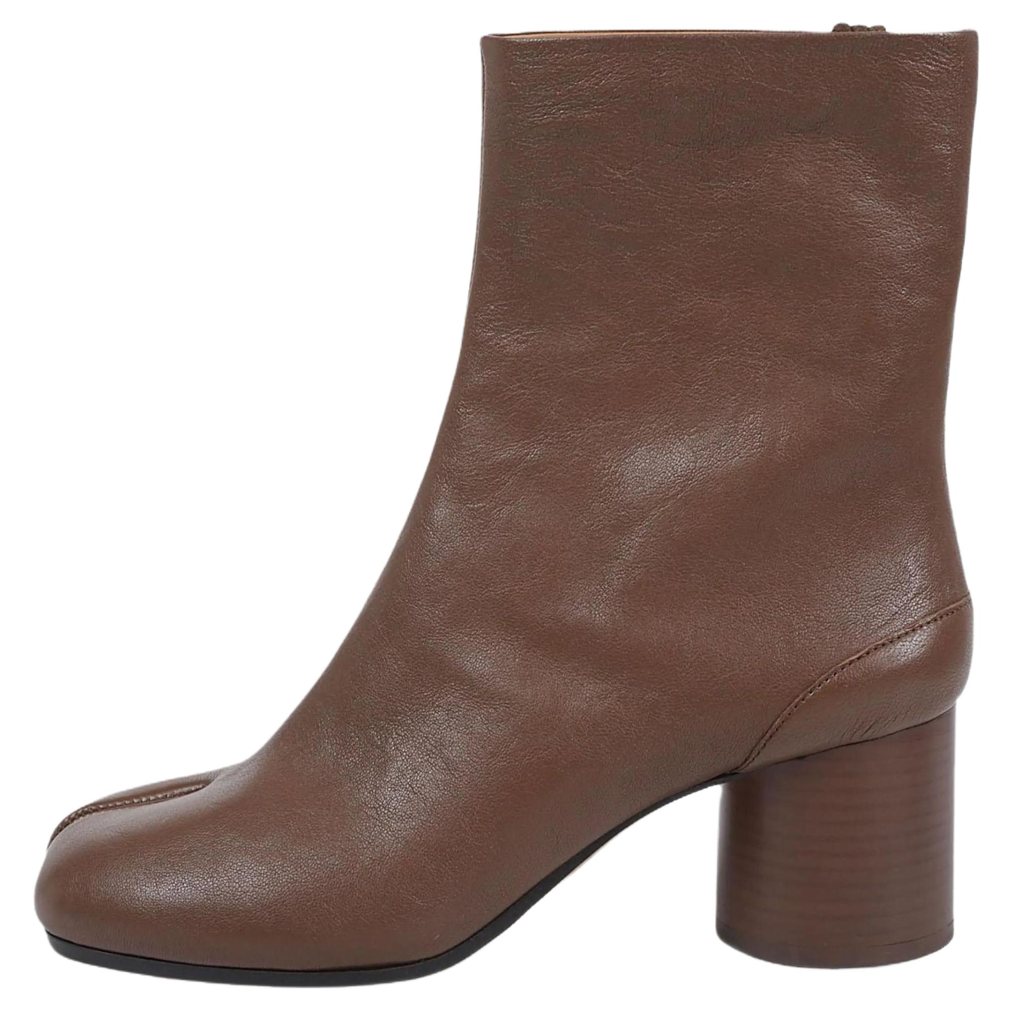 Женские ботинки Maison Margiela Tabi (коричневые)