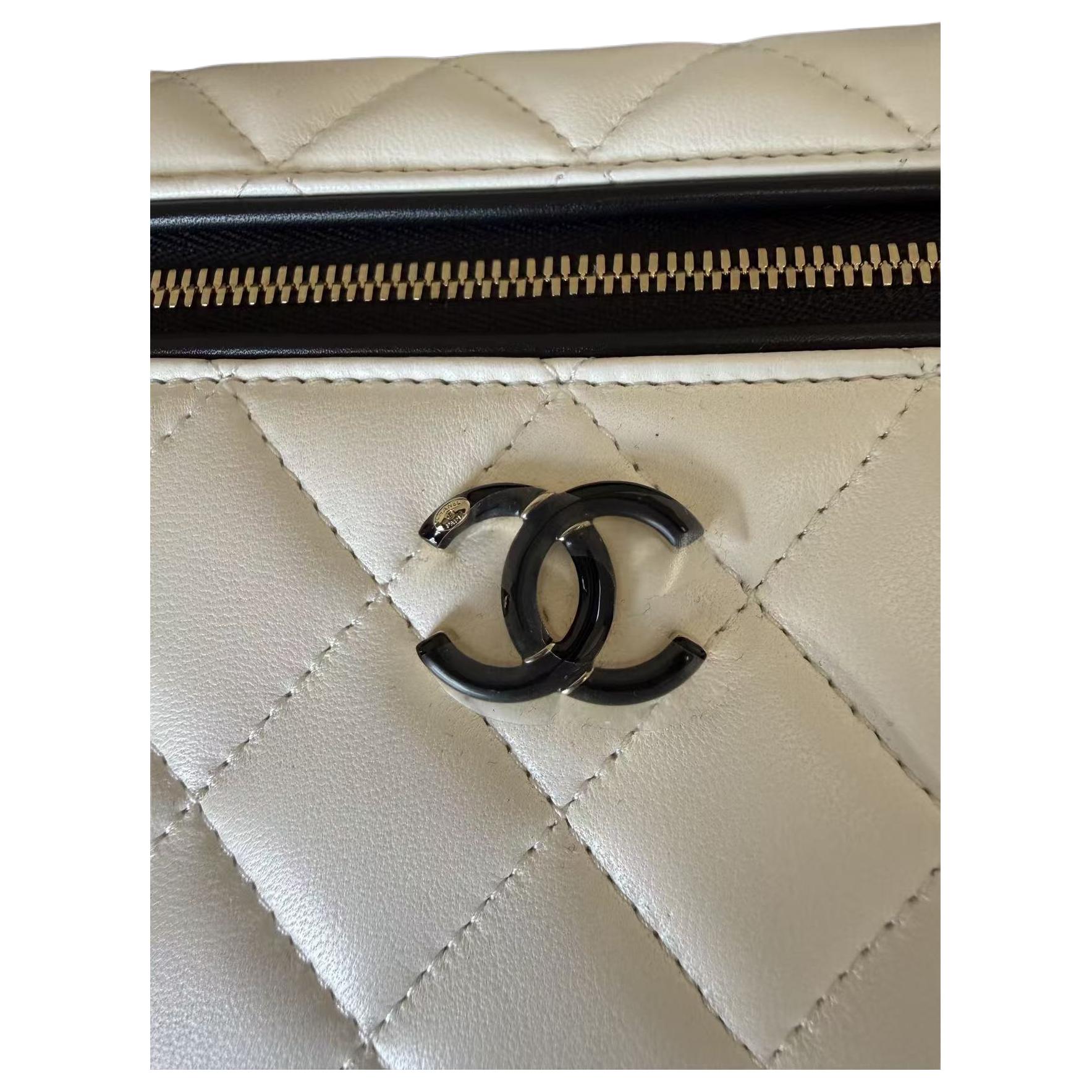 Женская сумка Chanel (белая) — фото 3