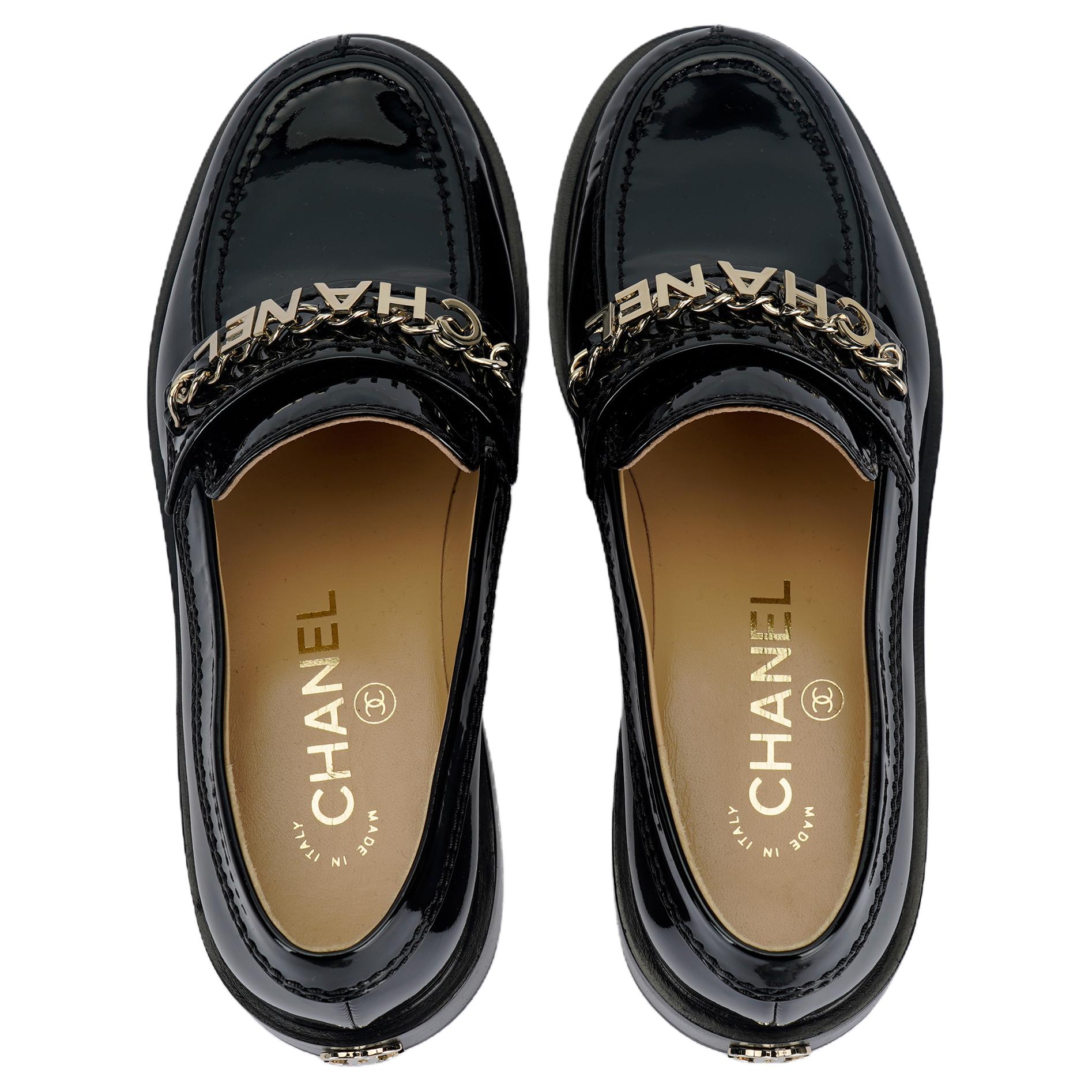 CHANEL Leather Patent Leather Calfskin Women's Casual Shoes Women's Black