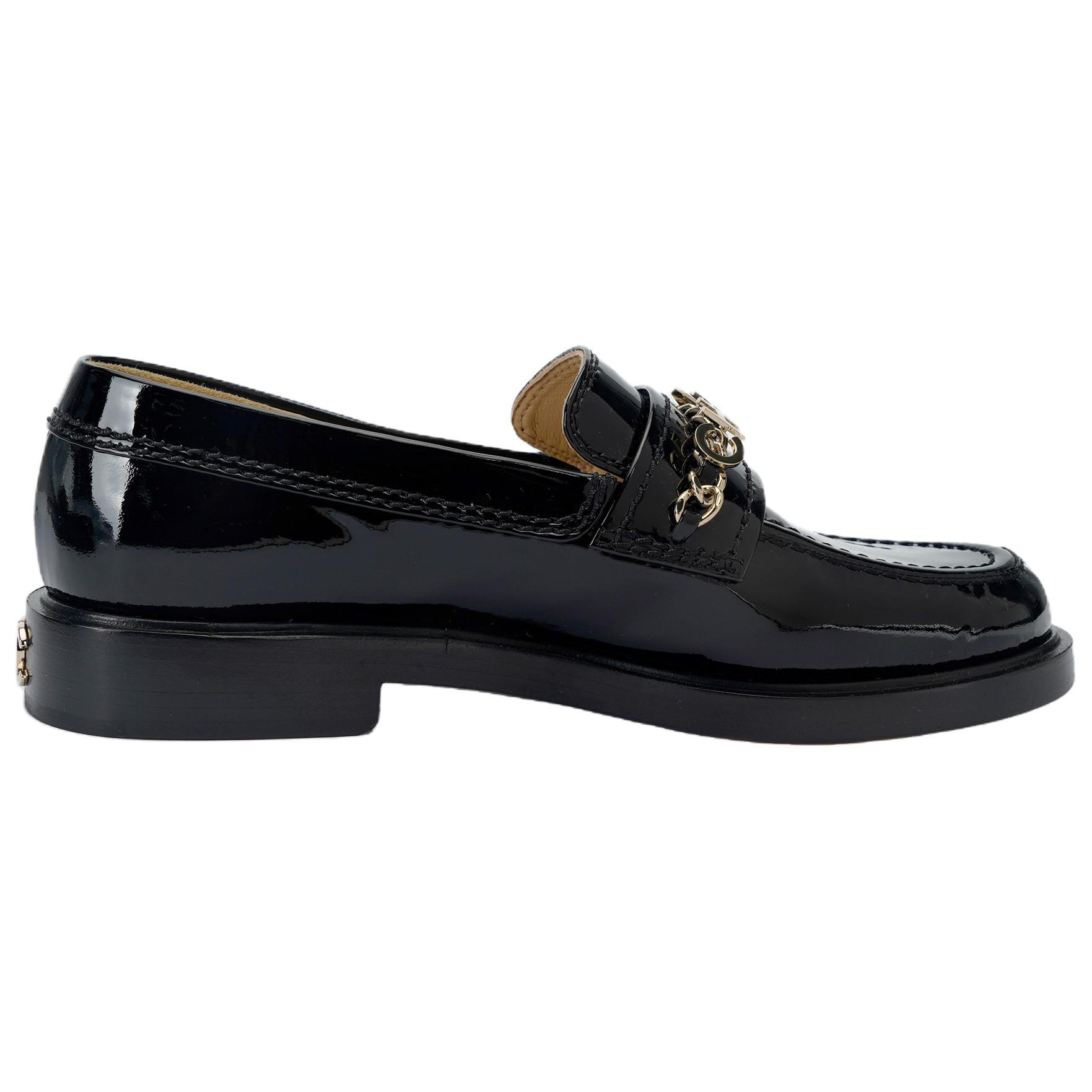 CHANEL Leather Patent Leather Calfskin Women's Casual Shoes Women's Black