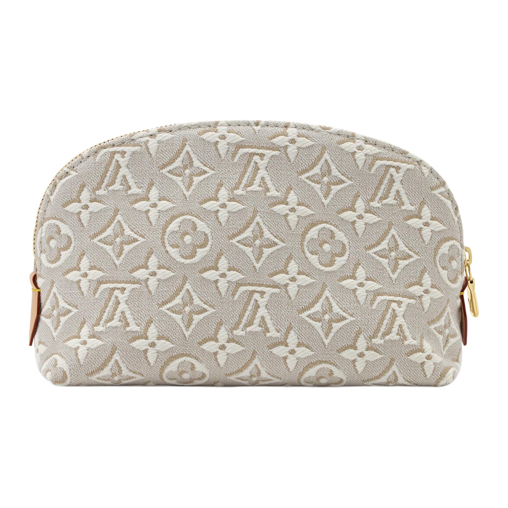 Сумка Louis Vuitton LOUIS VUITTON Monogram 130 POCHETTE COSMÉTIQUE Monogram Emblème (серые) — фото 3