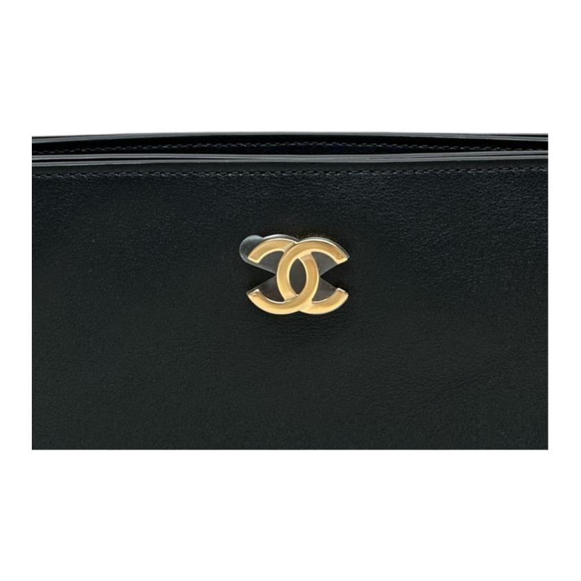 Женская сумка на плечо Chanel 26S C Logo (черная) — фото 3