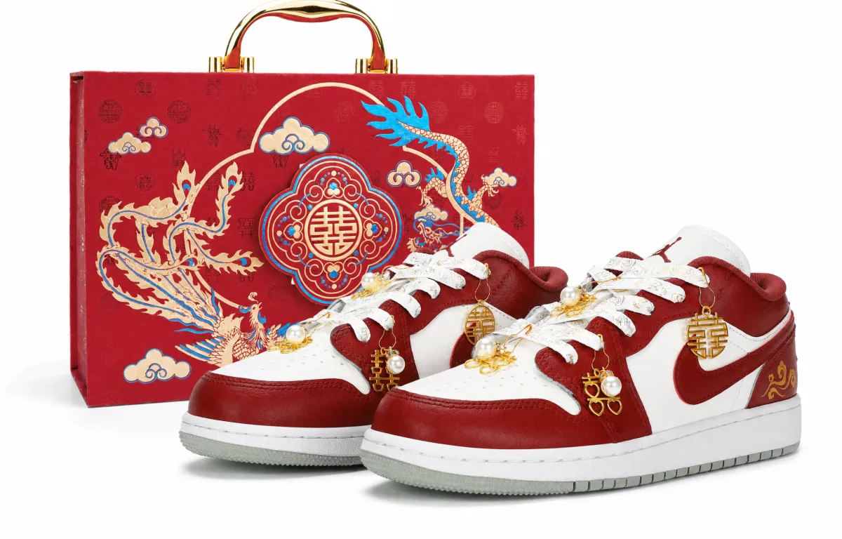 Jordan Air Jordan 1 Low top Flat Skateboard Shoes Women's Red