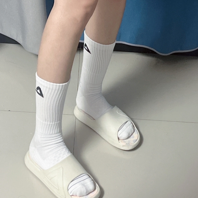 AW1   5