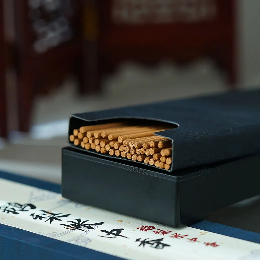 Many Blessings Agarwood Thread Scent Unisex