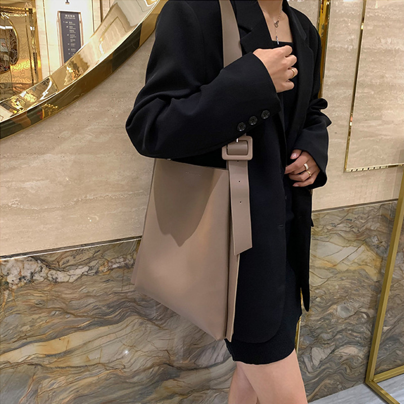 Photo 19040400