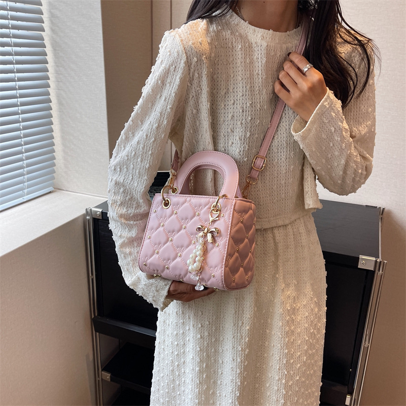 Photo 19751012