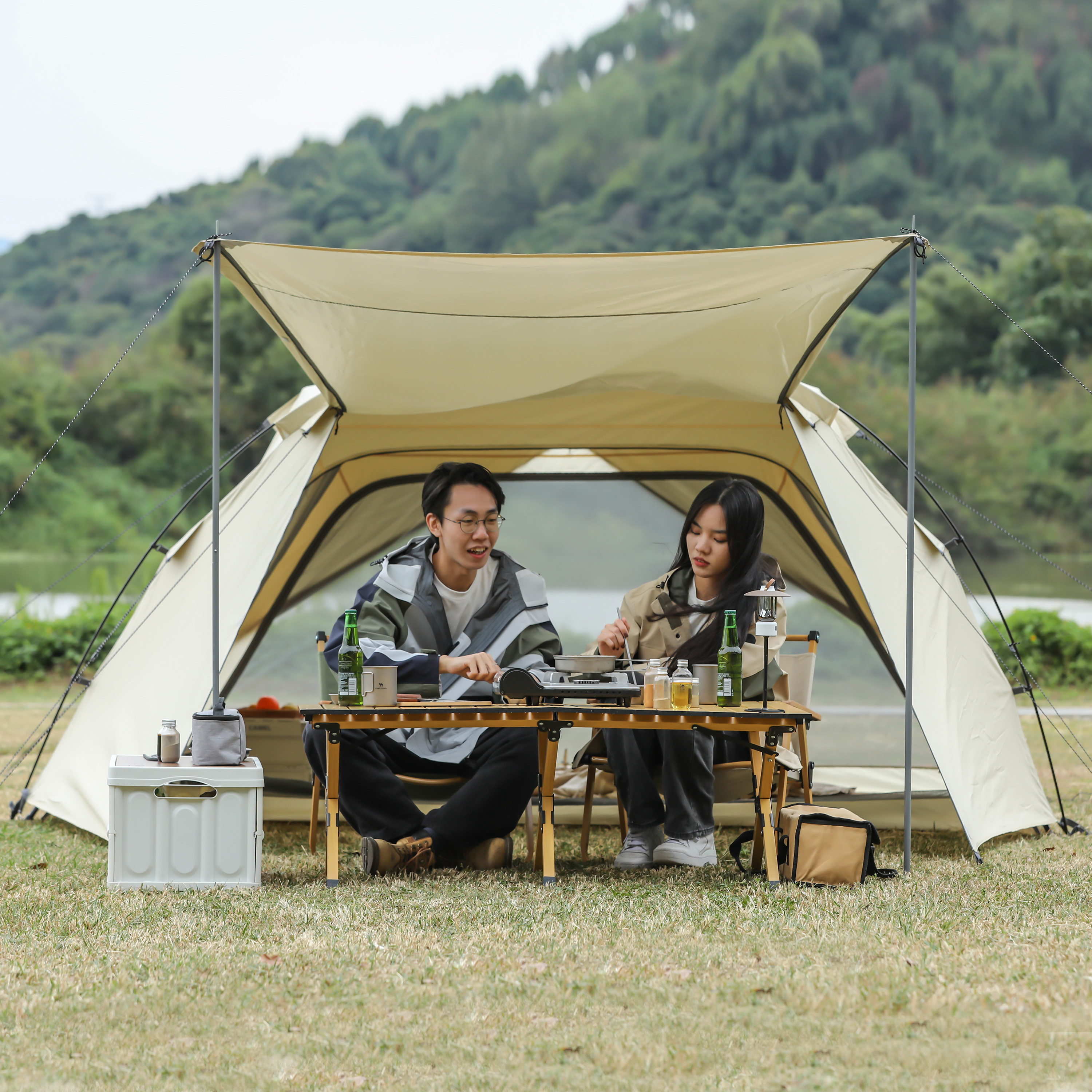 CAMEL Camping, Travel & Mountain Tents