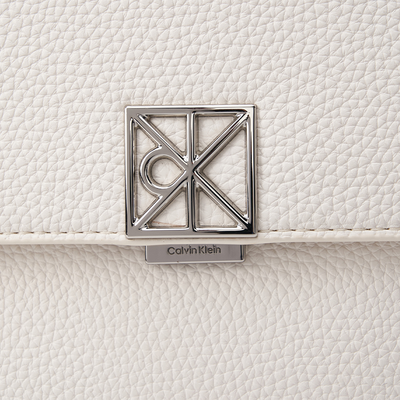 Женская сумка CALVIN KLEIN (белая) — фото 5