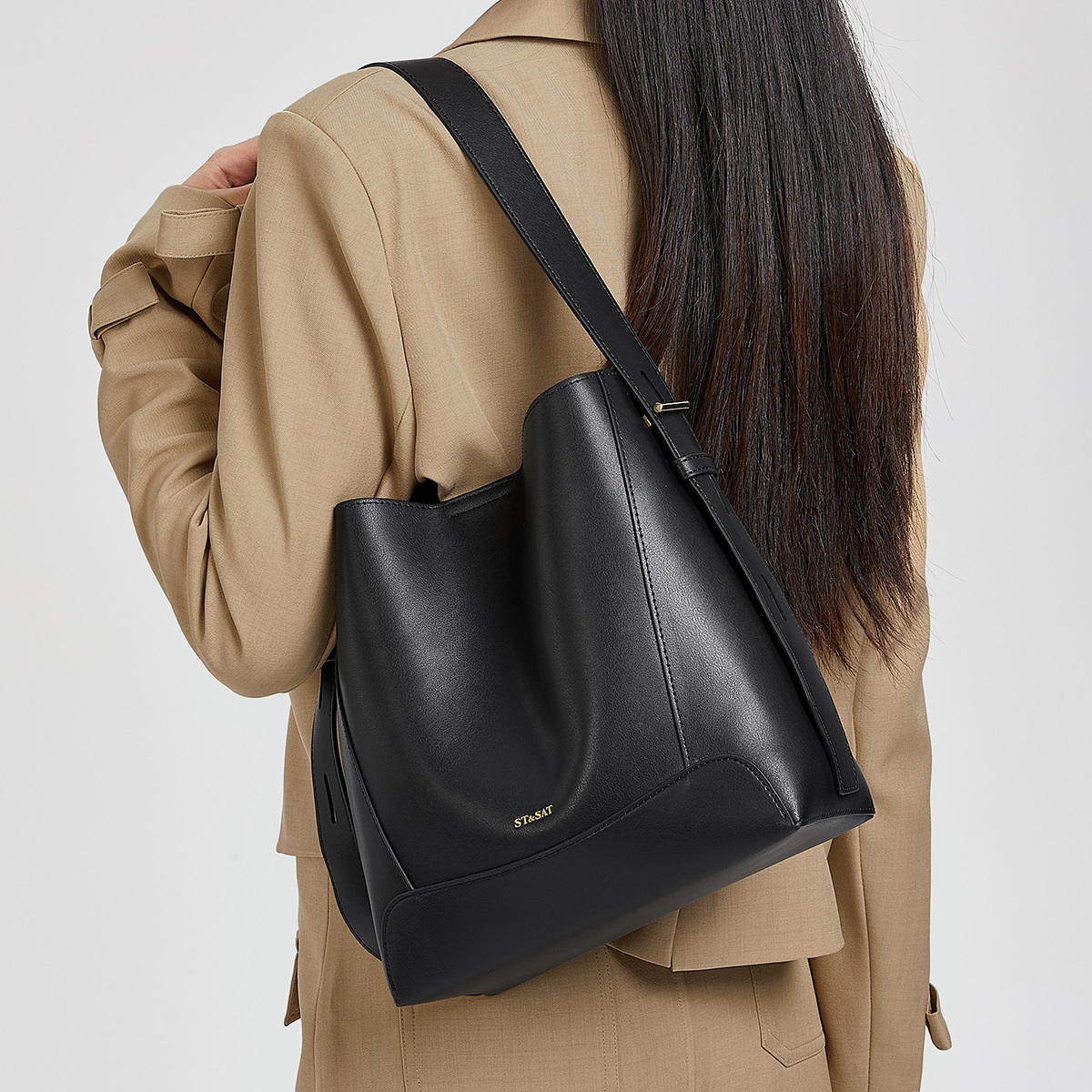 ST&SAT   tote