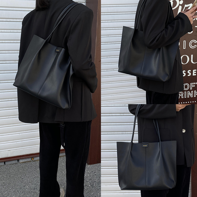 ST&SAT   tote