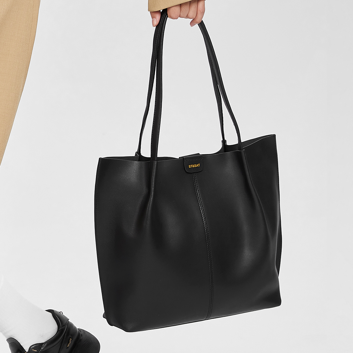 ST&SAT   tote
