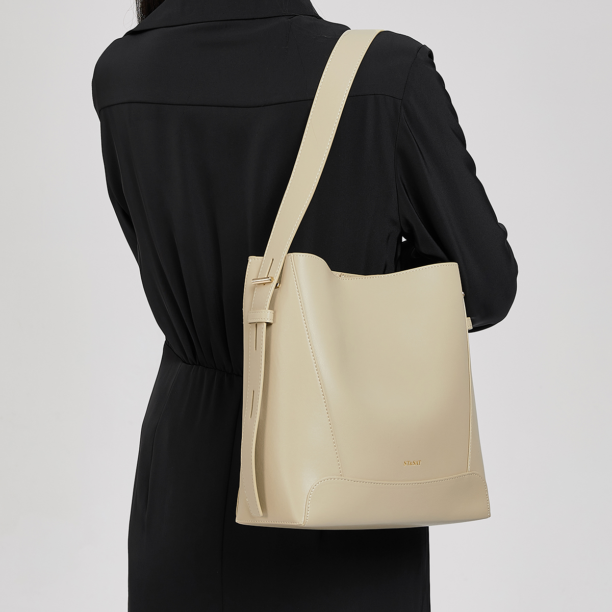 ST&SAT   tote