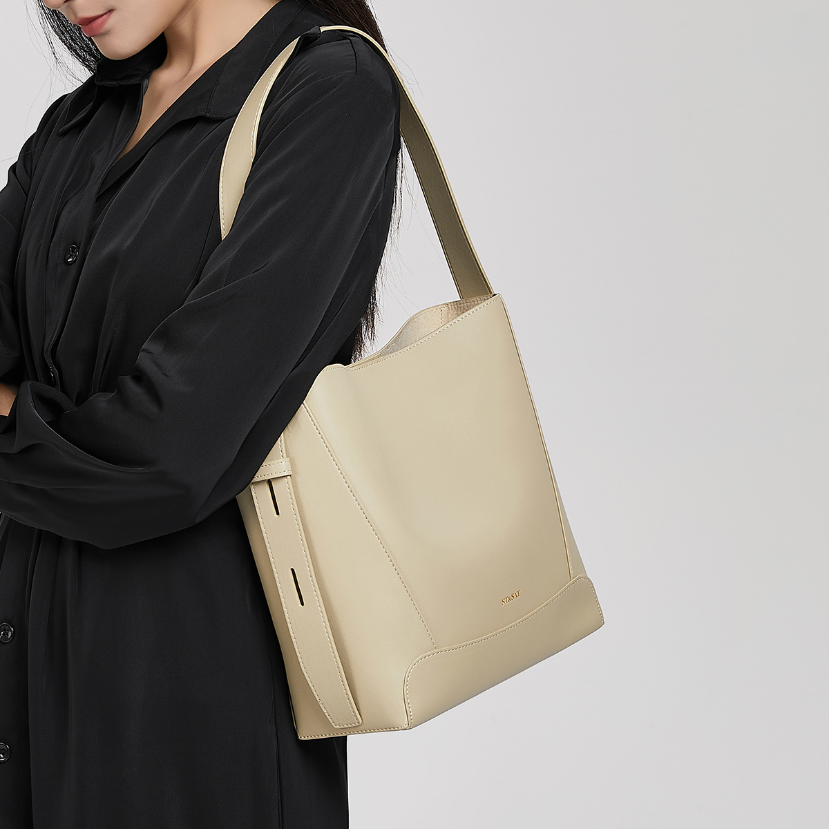 ST&SAT   tote