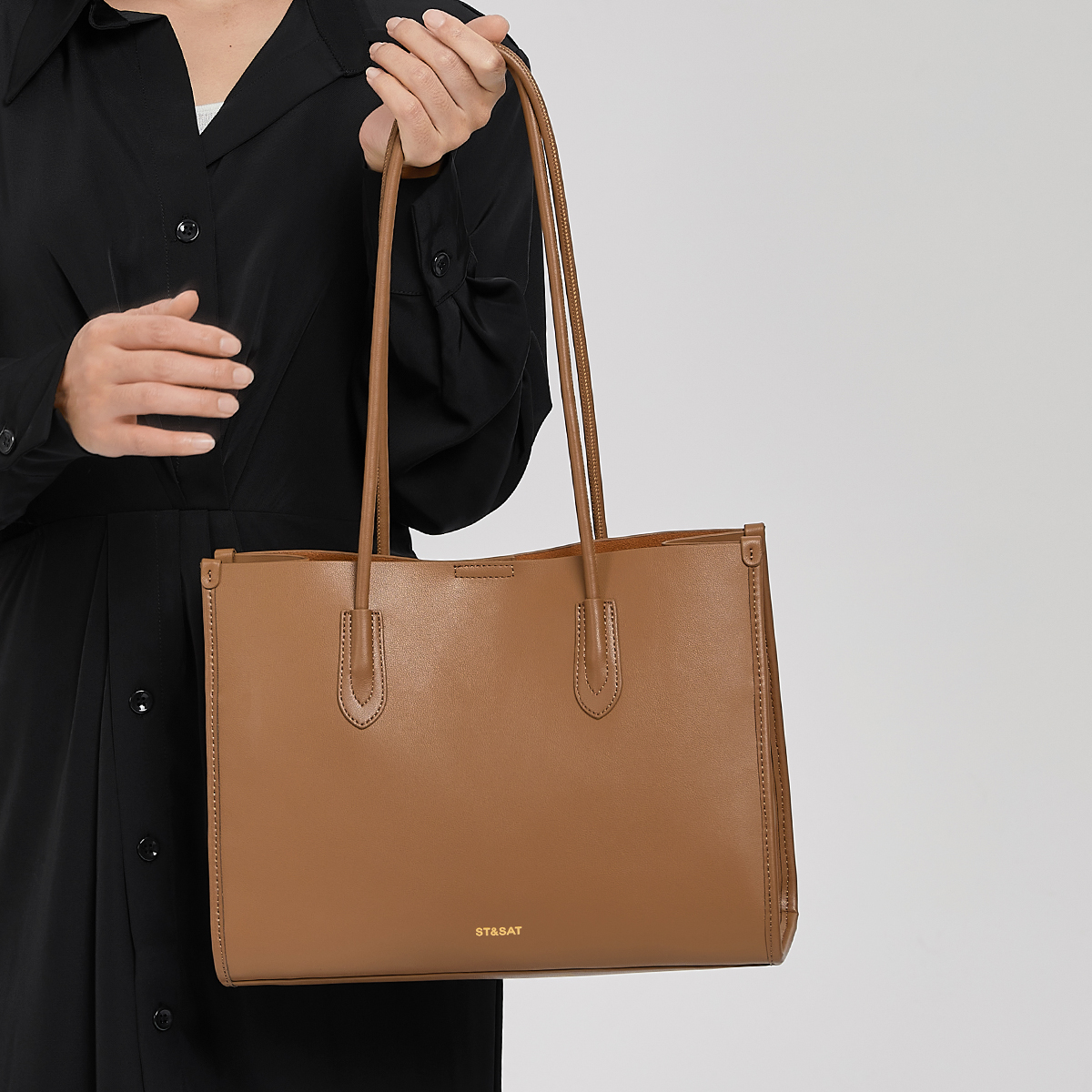 ST&SAT   tote